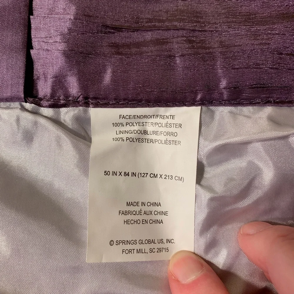 EUC Shower Curtain: Fully Lined, Hidden Rod Pockets, Horizontal Pintucking